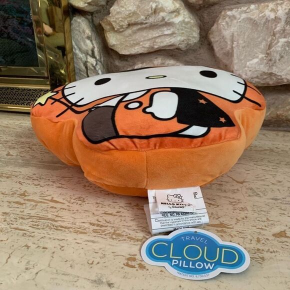 Hello kitty cloud pillow witch full body - Picture 4 of 7